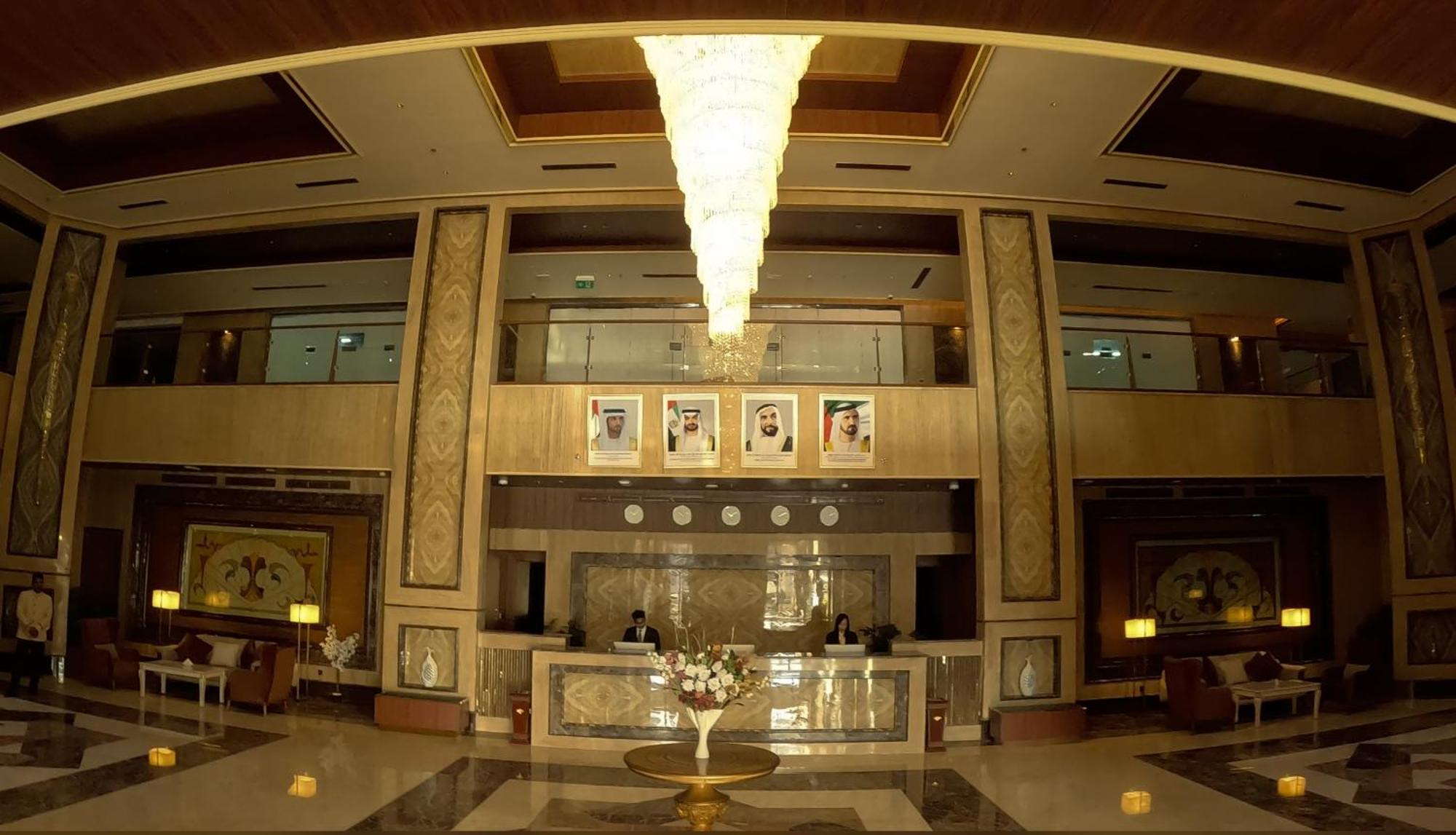 La Zona Continental Hotel Dubai Exterior photo
