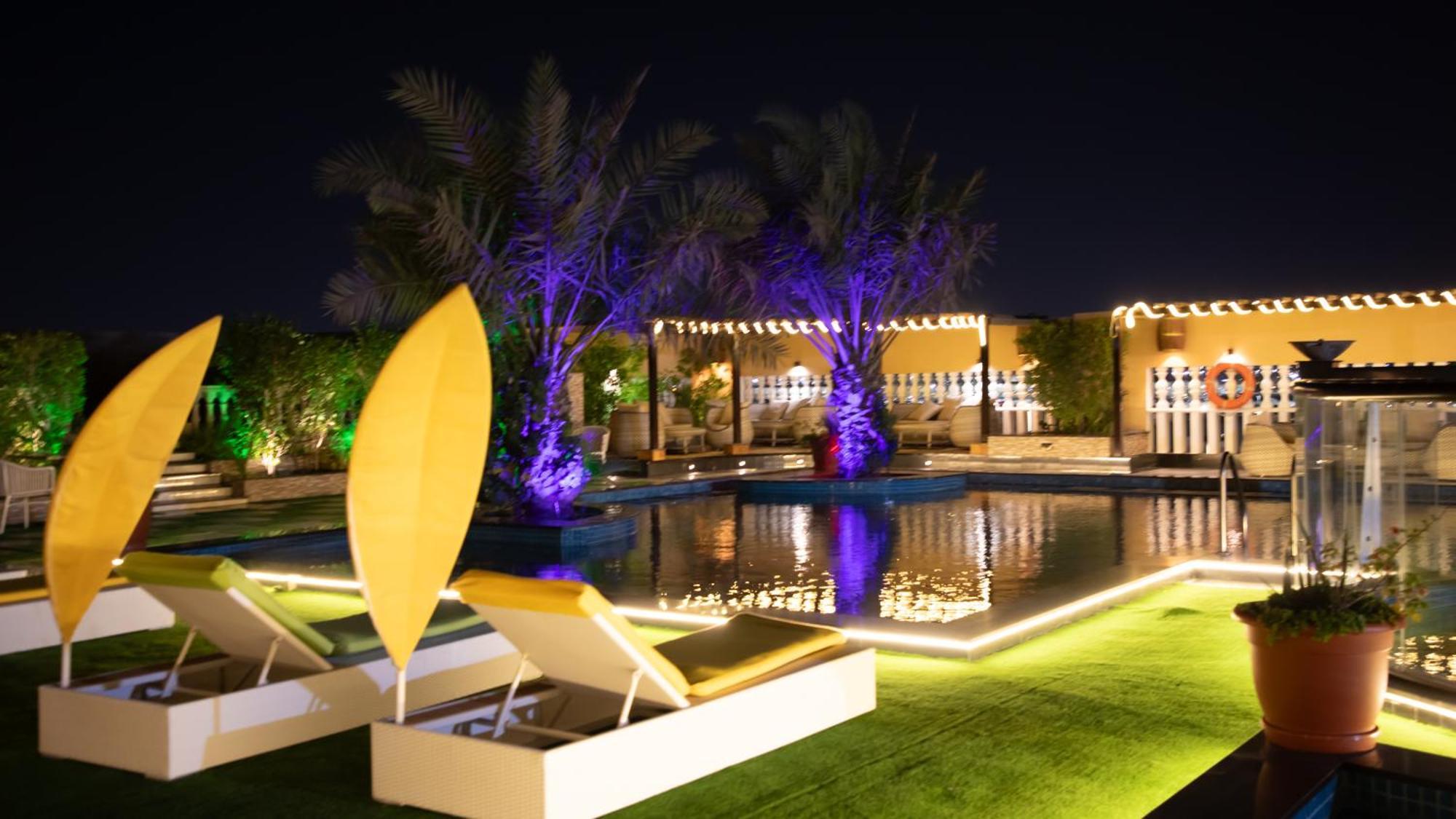 La Zona Continental Hotel Dubai Exterior photo
